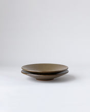 Charger l'image dans la galerie, SOLAR - Assiette de présentation - 17 - Kaki