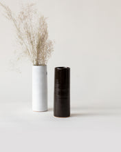Charger l'image dans la galerie, KASUMI - Vase - M - Noir
