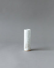 Load image into Gallery viewer, KASUMI TUBE VASE HOLD - S - Blanc
