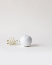 Load image into Gallery viewer, UME ROUND VASE - Blanc
